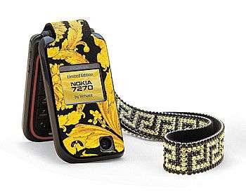 Decori nel classico stile della griffe per il Nokia 7270 Versace Edition