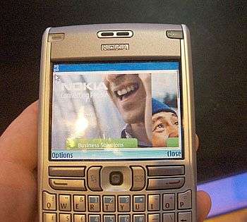 Nokia E61